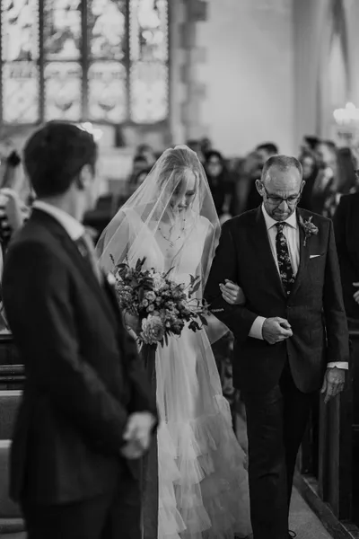 UK Wedding Photograph Holly & Alex Previews-6